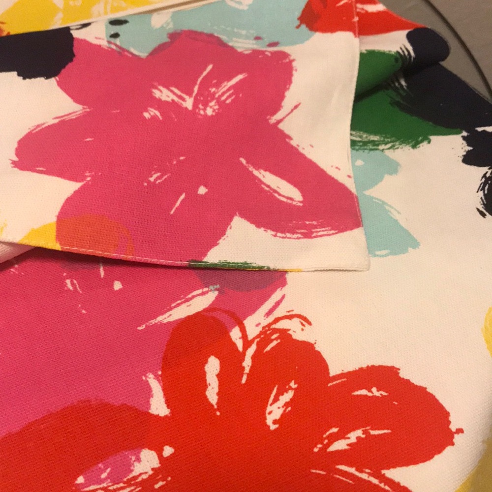 Kate Spade Table Runner - Picture 3 of 3